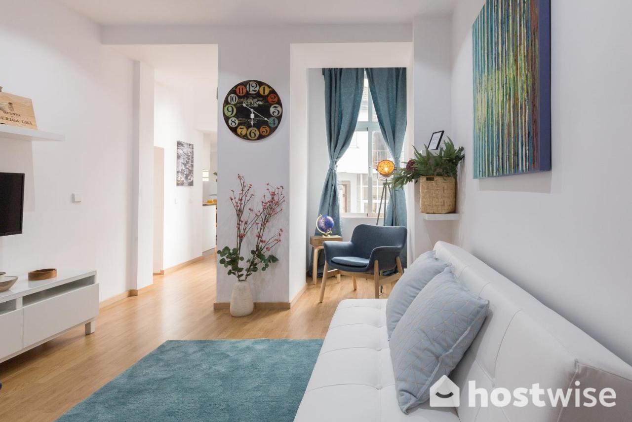 Host Wise - Colorful Fresh Flats - Batalha Apartment Porto Exterior photo