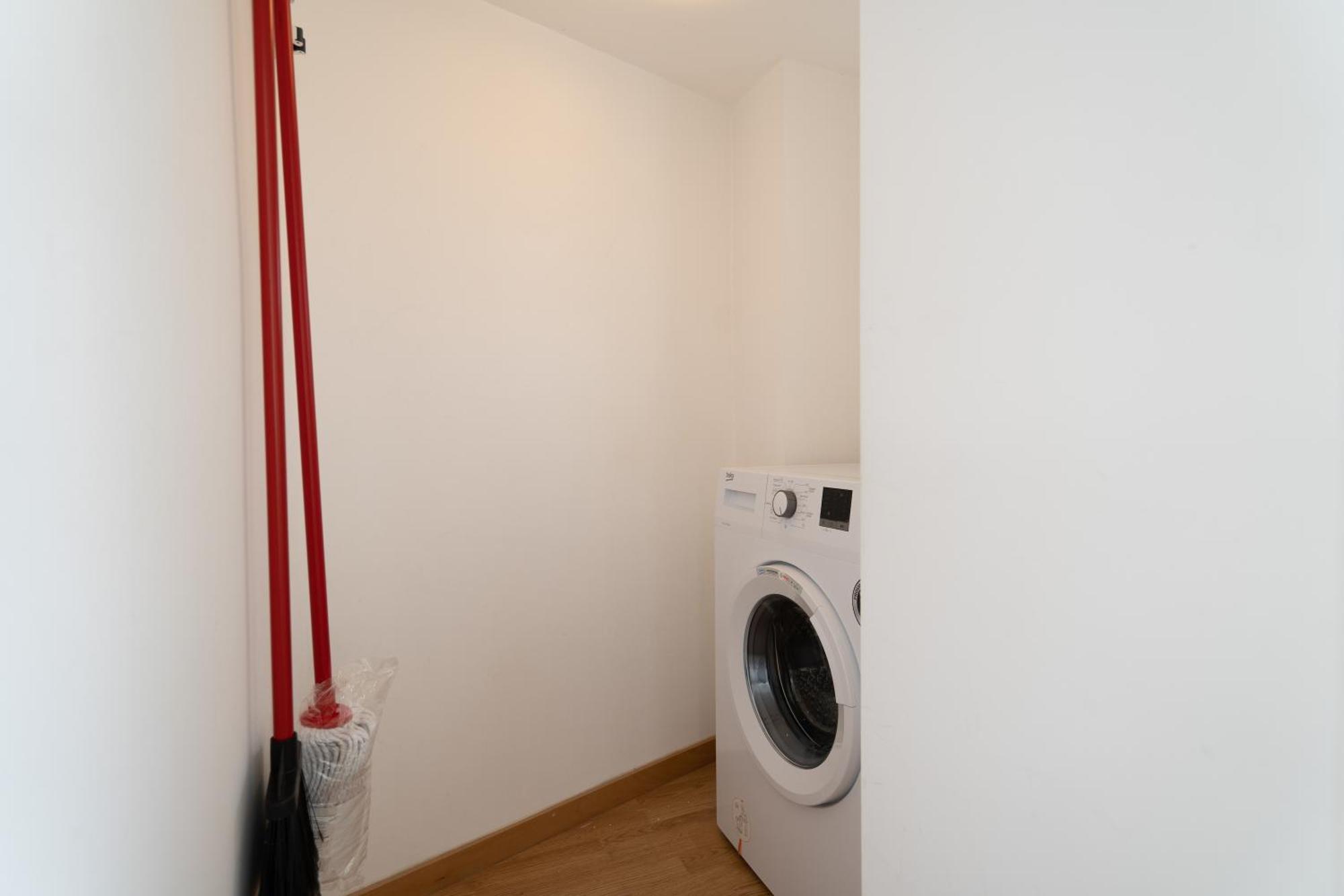 Host Wise - Colorful Fresh Flats - Batalha Apartment Porto Room photo