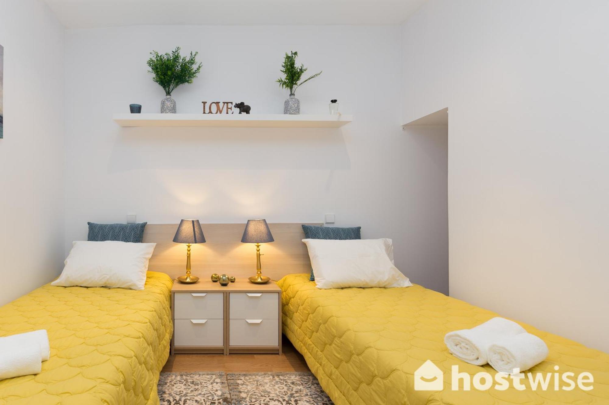 Host Wise - Colorful Fresh Flats - Batalha Apartment Porto Room photo