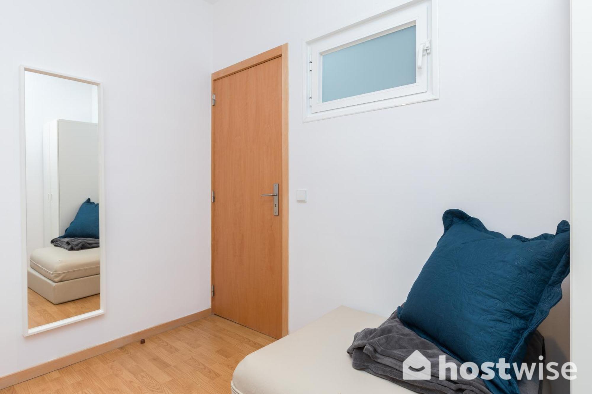 Host Wise - Colorful Fresh Flats - Batalha Apartment Porto Room photo
