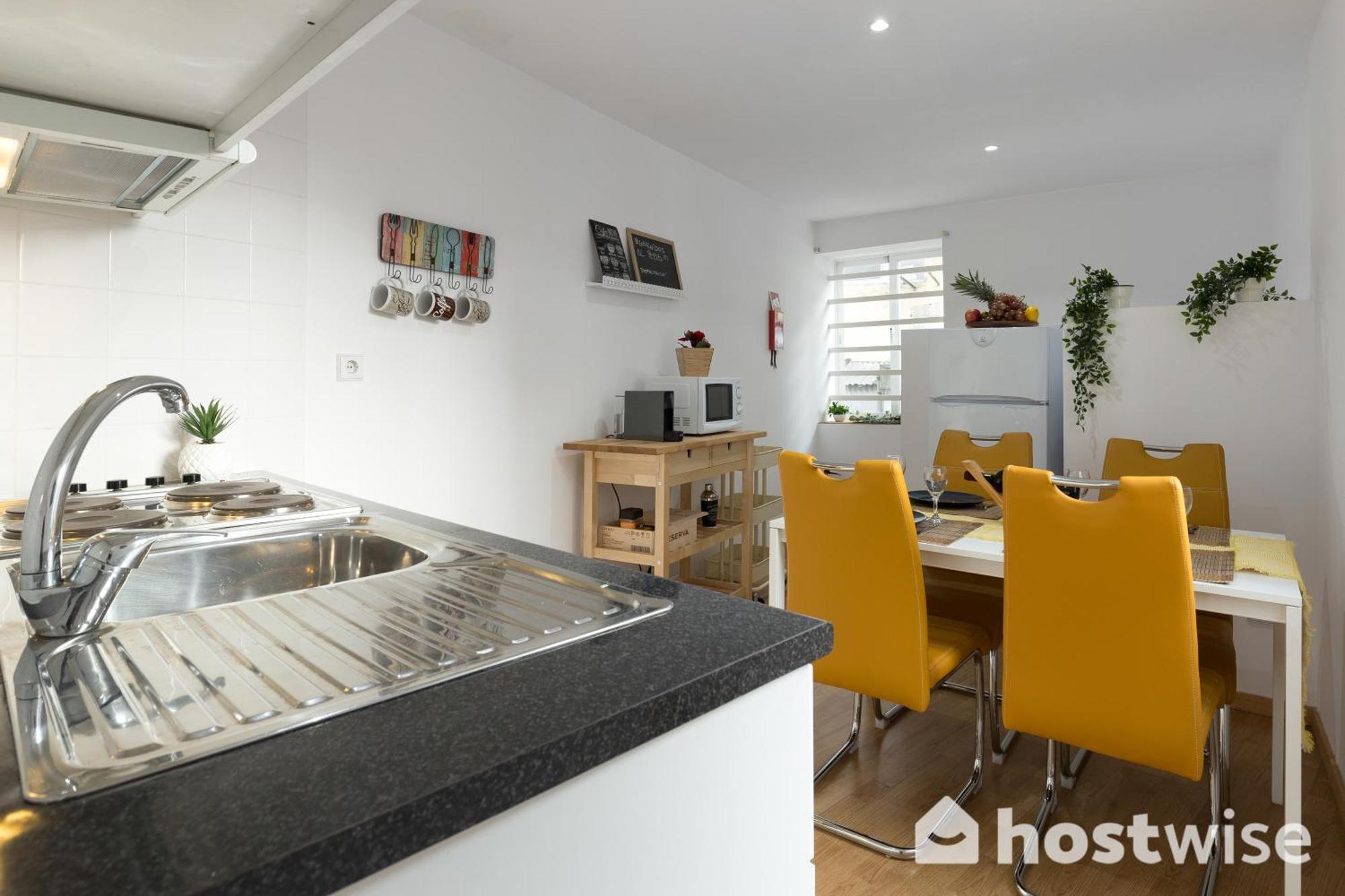 Host Wise - Colorful Fresh Flats - Batalha Apartment Porto Room photo