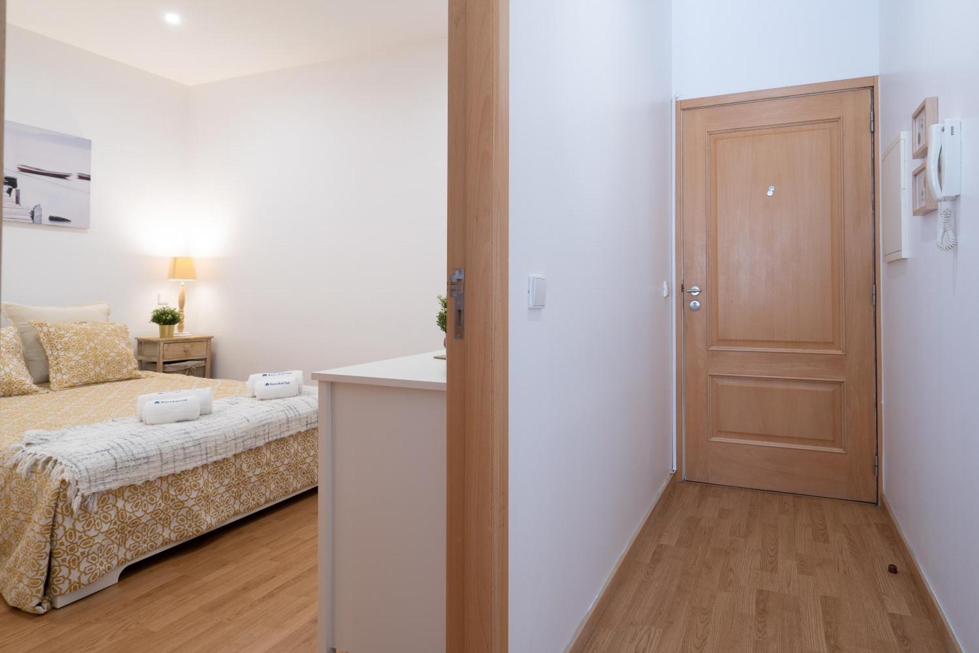 Host Wise - Colorful Fresh Flats - Batalha Apartment Porto Room photo