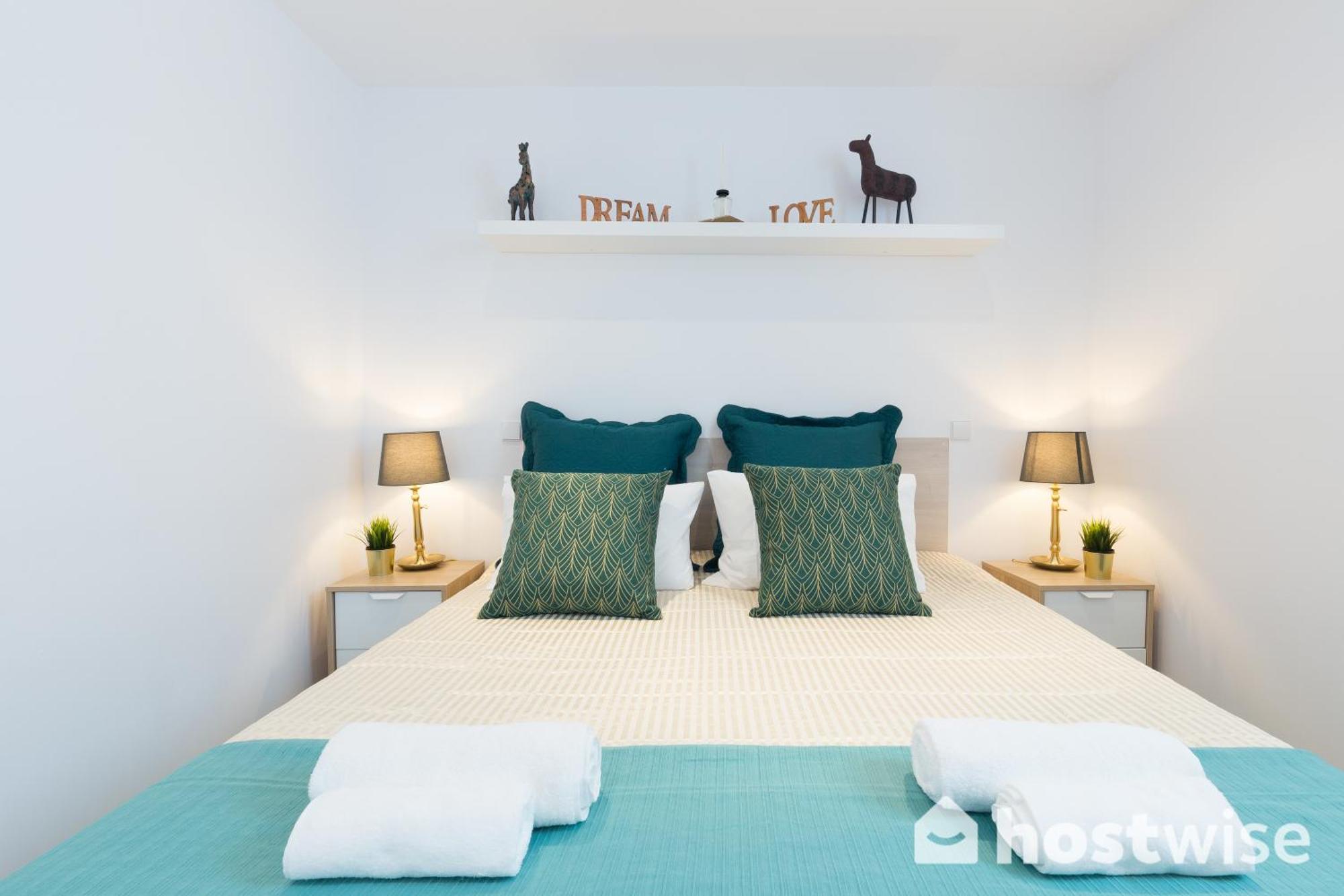 Host Wise - Colorful Fresh Flats - Batalha Apartment Porto Room photo