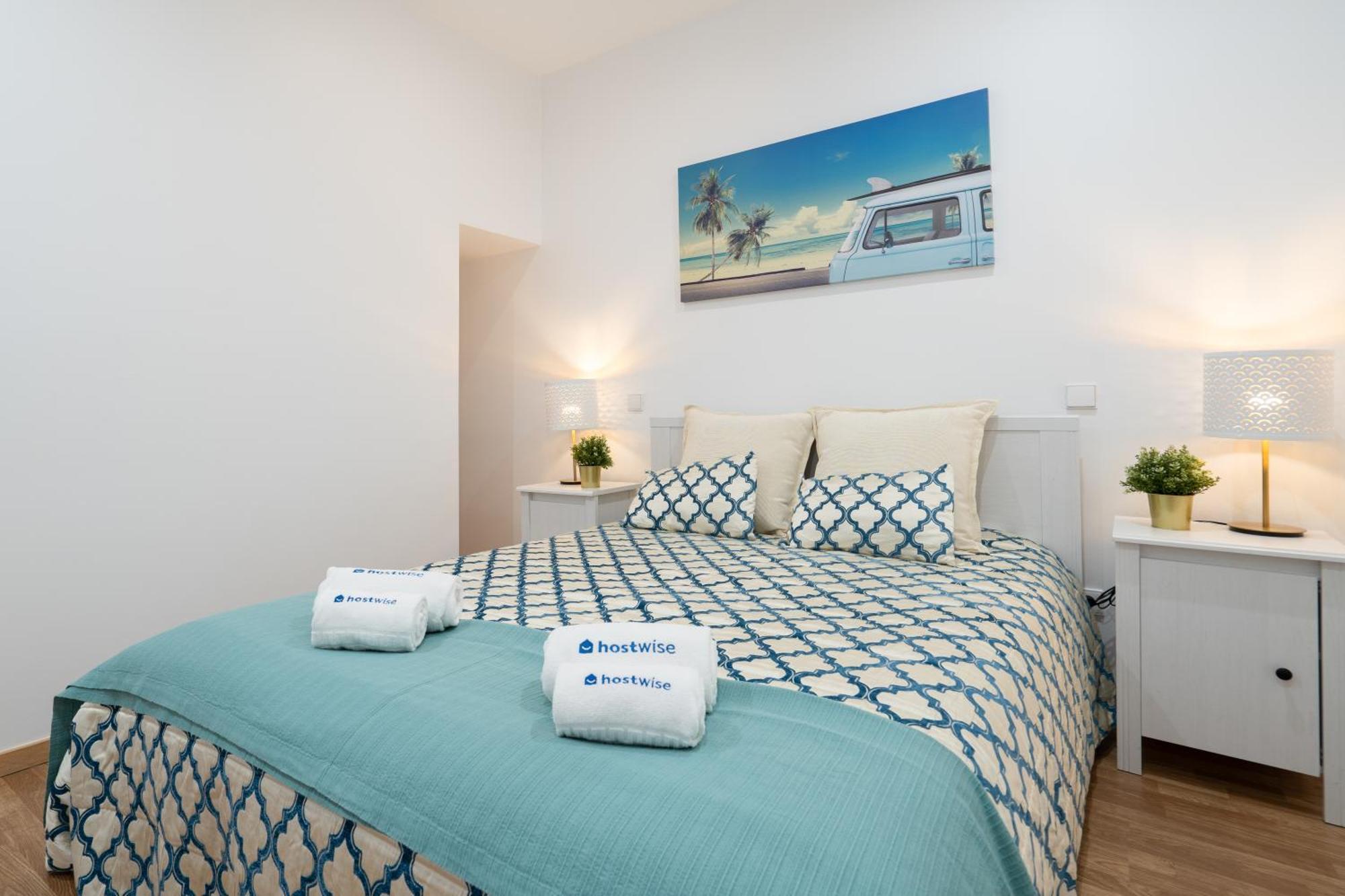 Host Wise - Colorful Fresh Flats - Batalha Apartment Porto Room photo